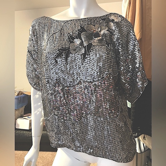 New designer Silver metallic sequins beaded silk blouse short-sleeve top Vintage - Picture 2 of 12